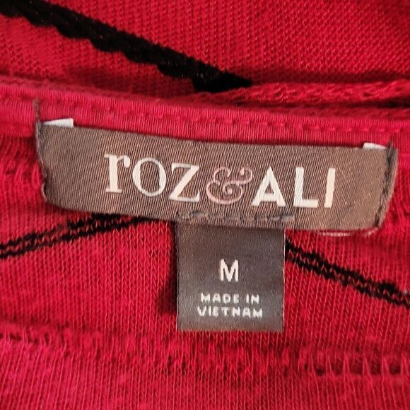 Roz & Ali scalloped waves belted sweater - Picture 6 of 7